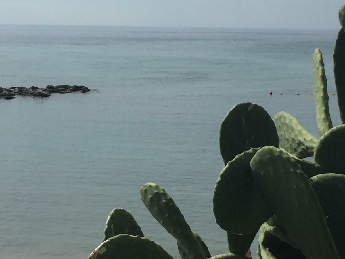 Appartamento In Centro Zona Fiera,Davanti Al Galliera Genoa Bagian luar foto